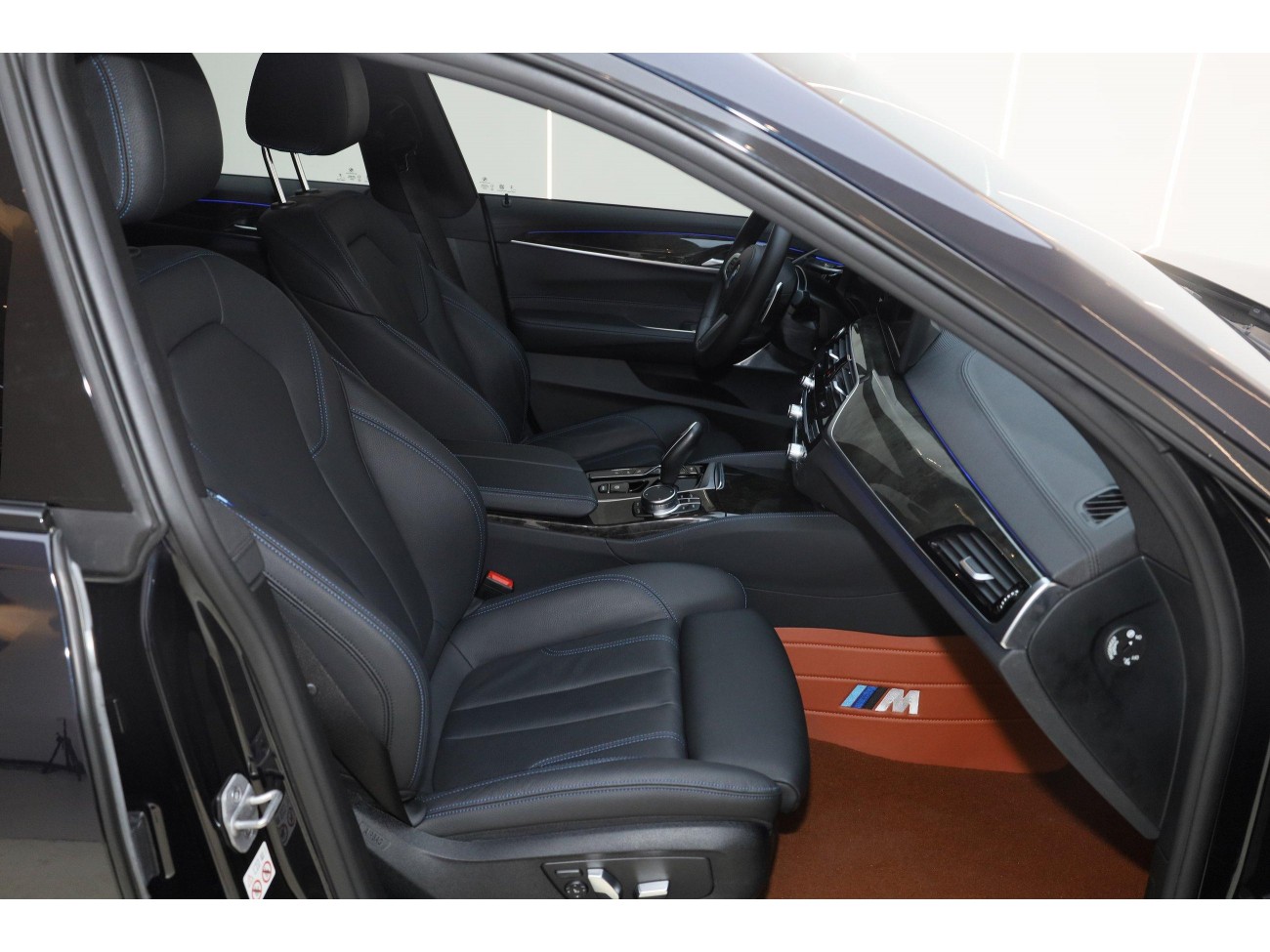 BMW 6GT 2024