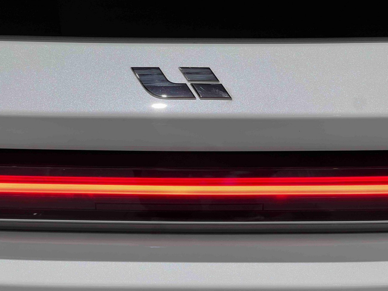 Li Auto i8 2026