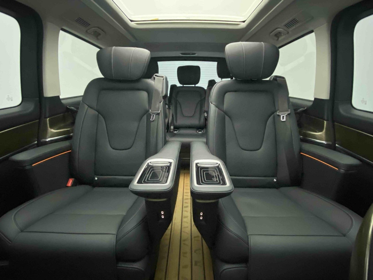 Mercedes-Benz V 2024