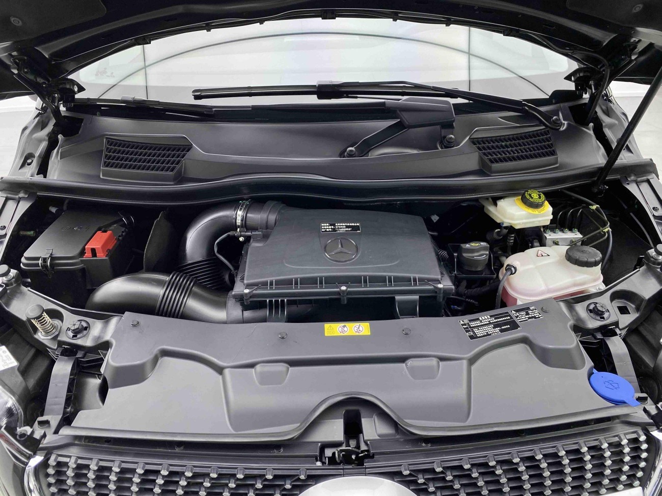 Mercedes-Benz V 2024