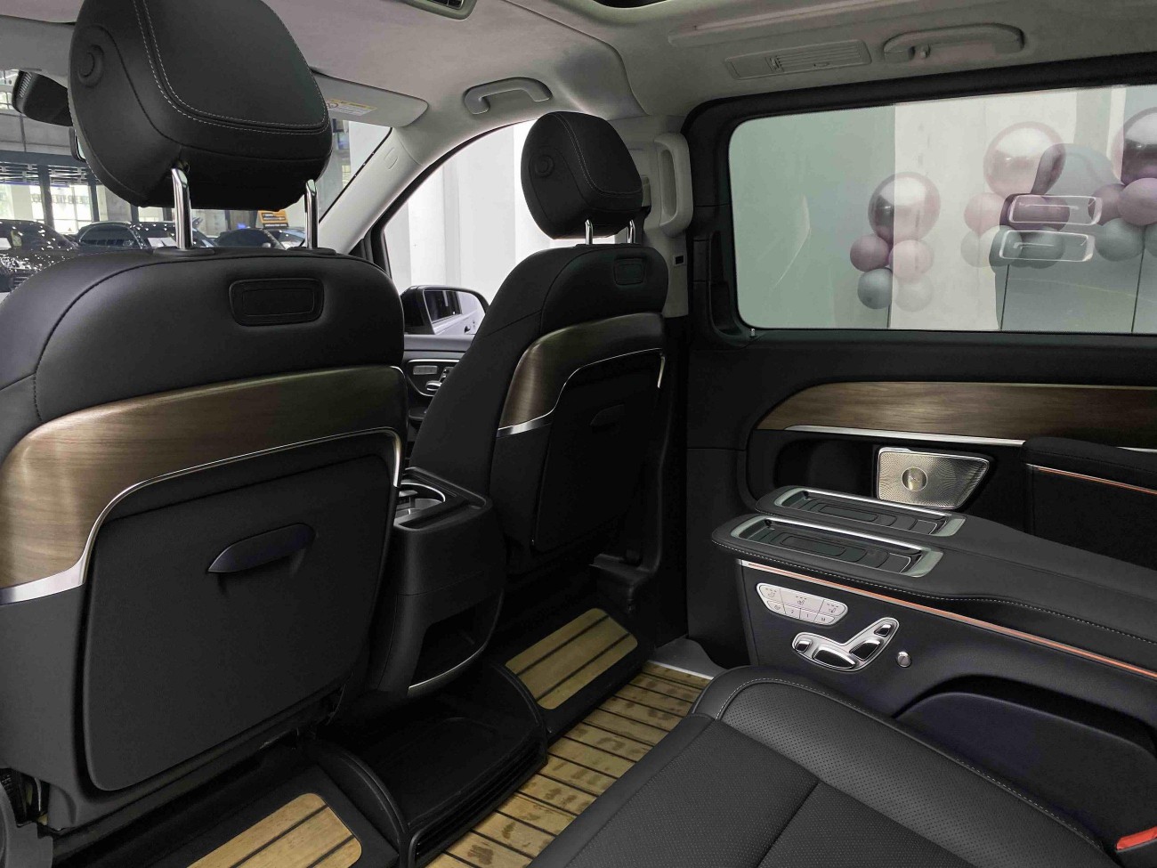 Mercedes-Benz V 2024