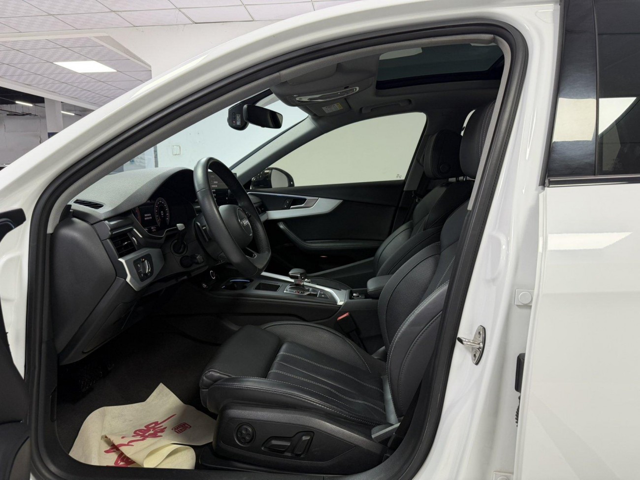 Audi A4L 40 TFSI 2023