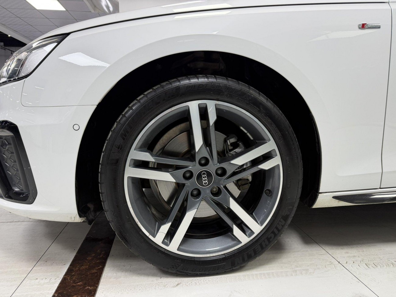 Audi A4L 40 TFSI 2023