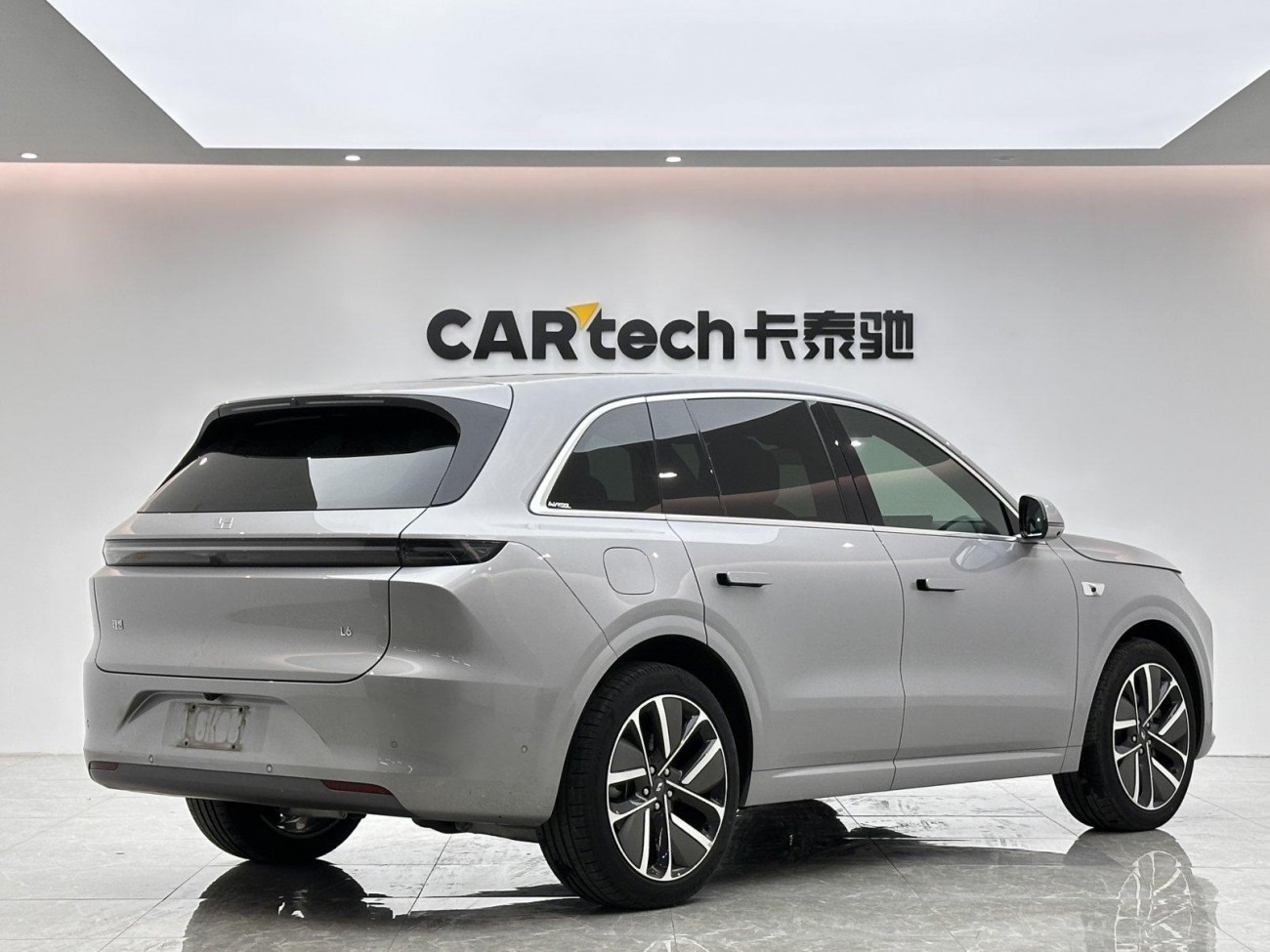 Li Auto L6 2024
