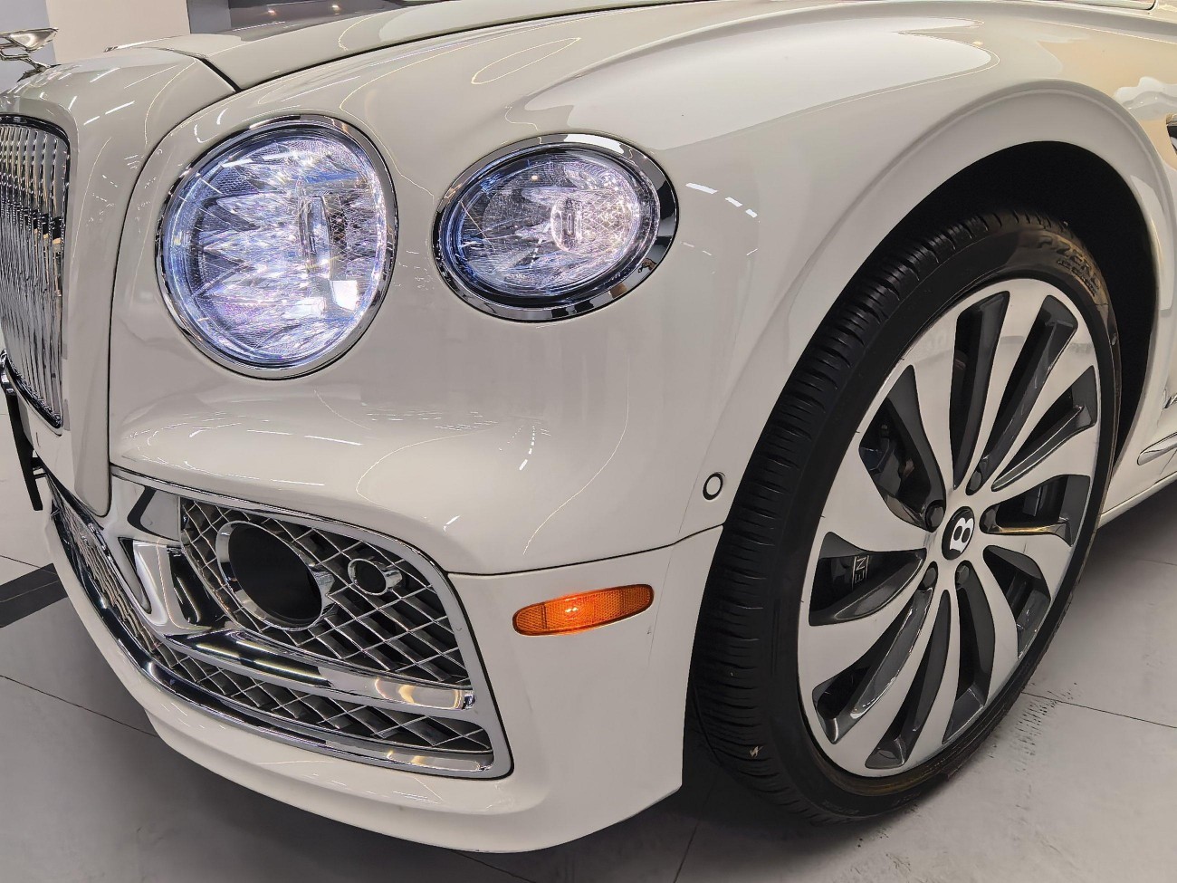 Bentley Flying Spur 2023