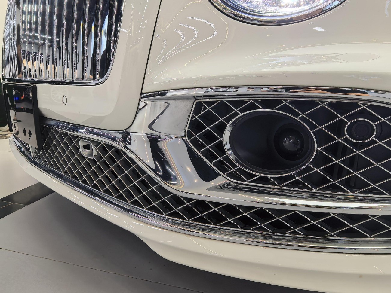 Bentley Flying Spur 2023