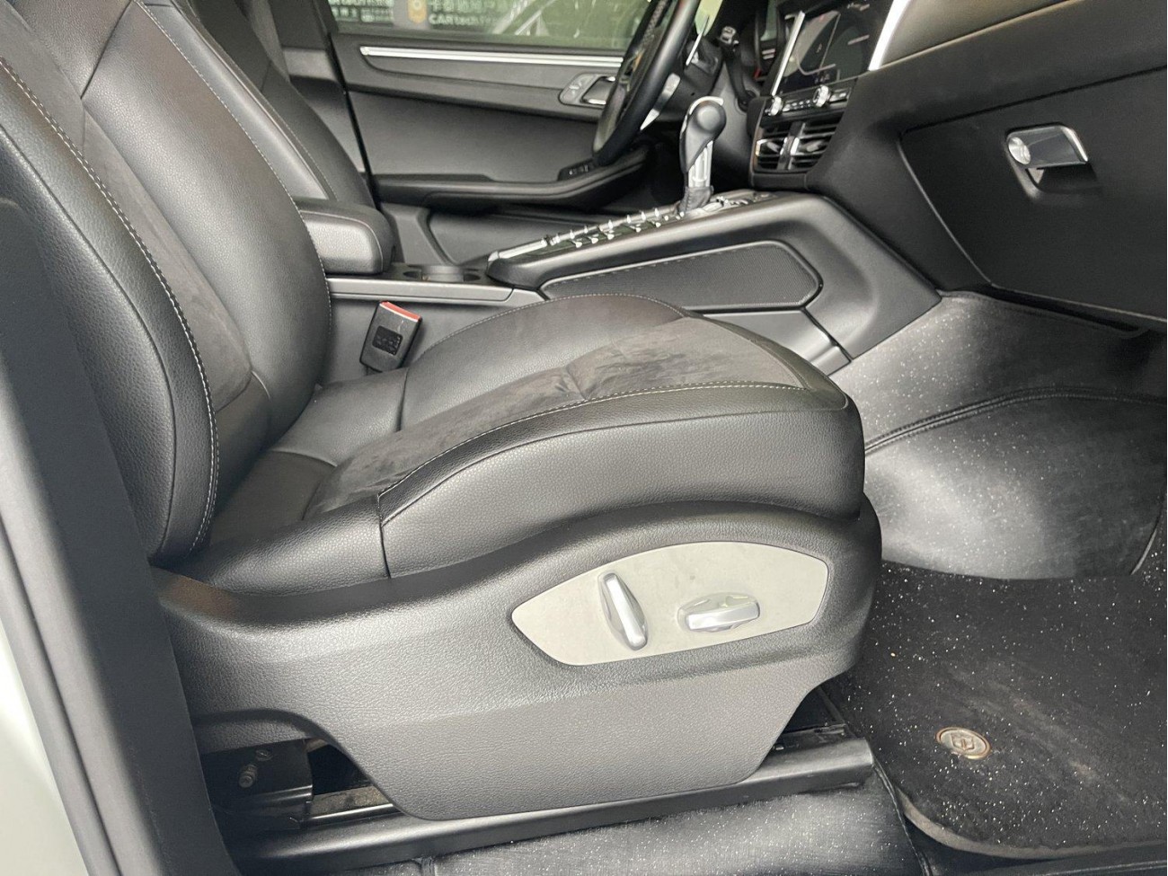 Porsche Macan 2020
