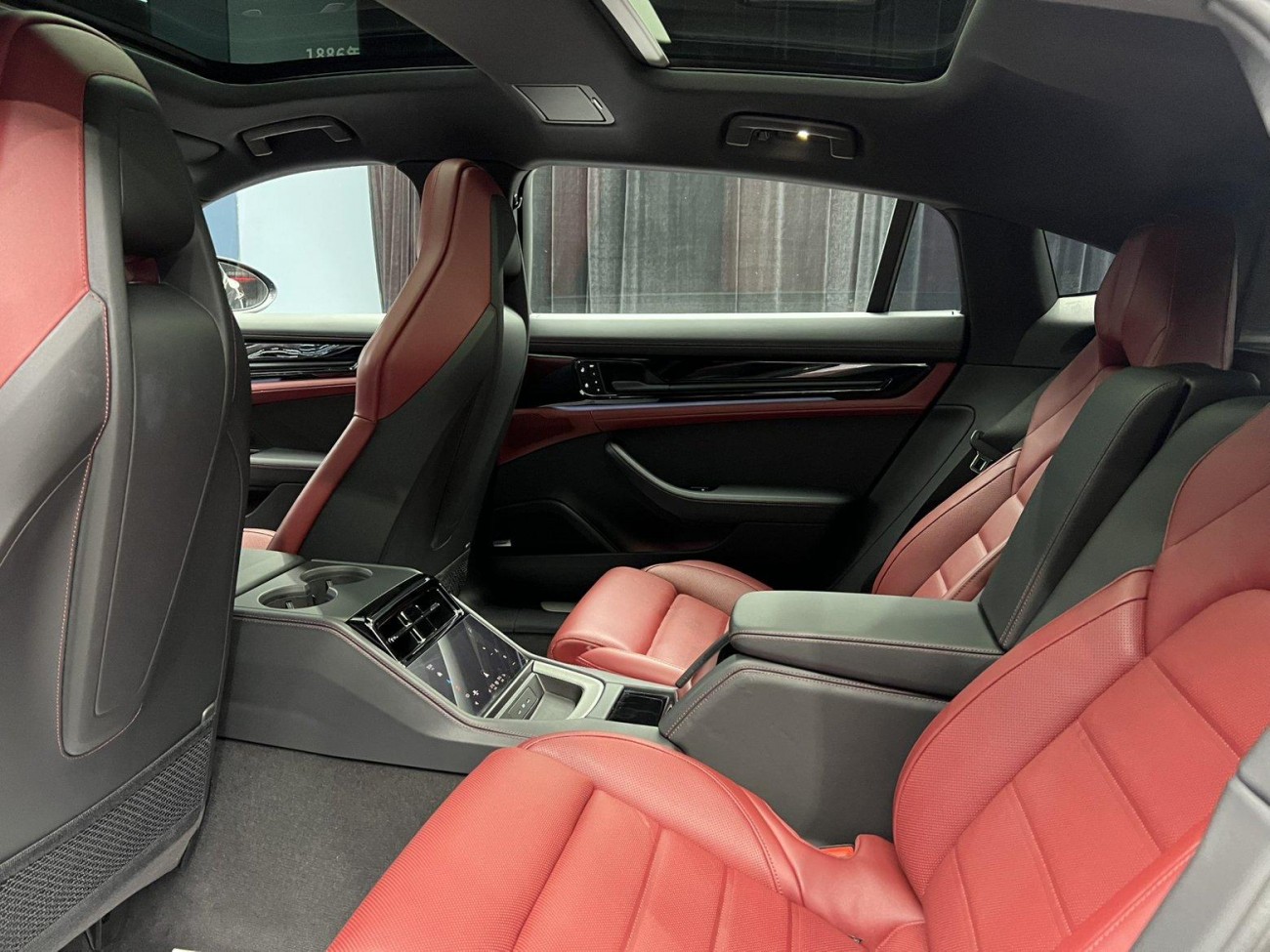 Porsche Panamera 2024