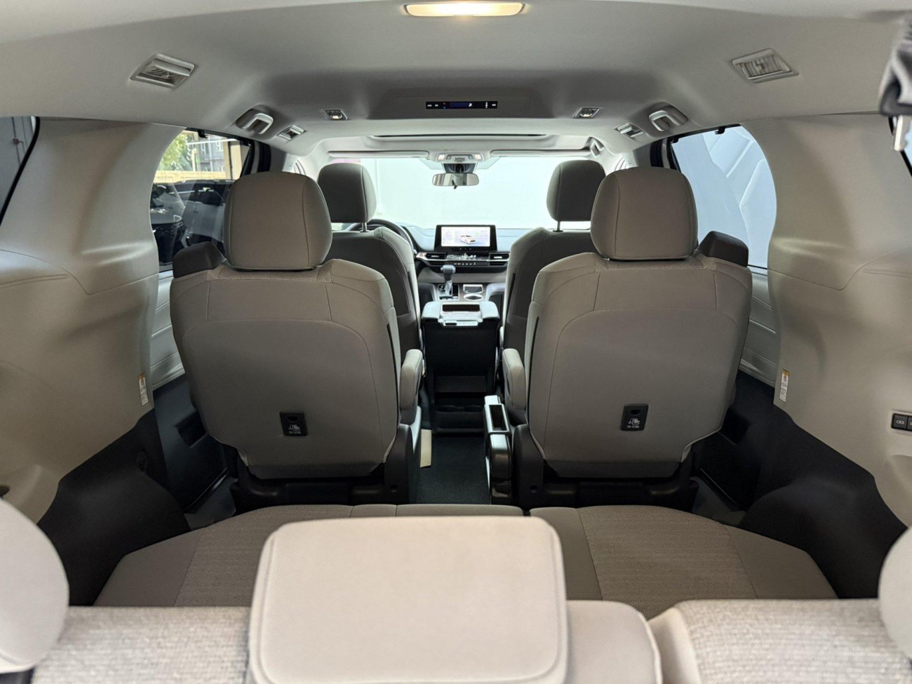 Toyota Sienna 2025