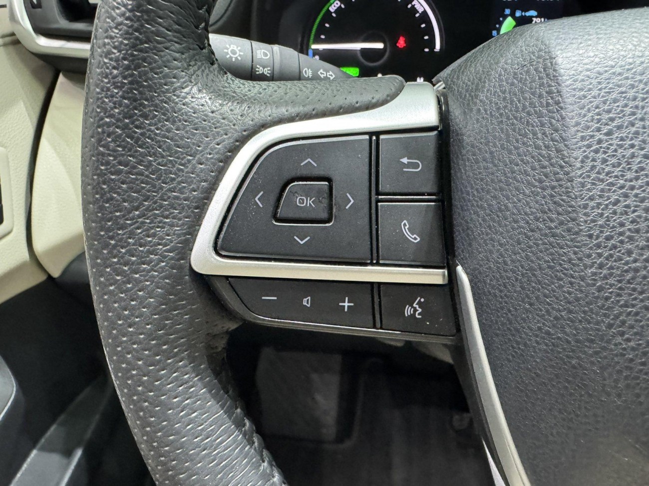 Toyota Granvia 2024