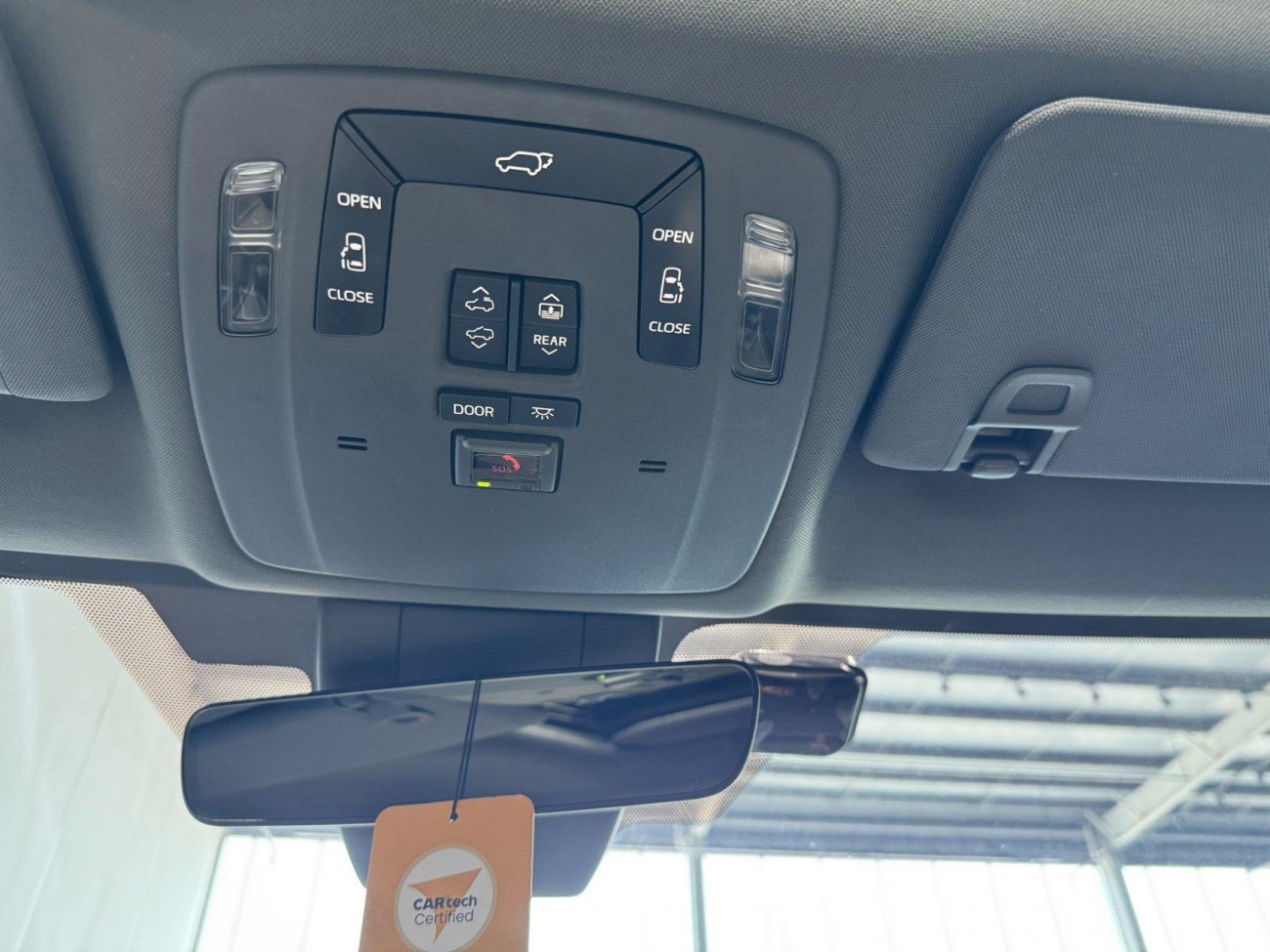 Toyota Granvia 2024
