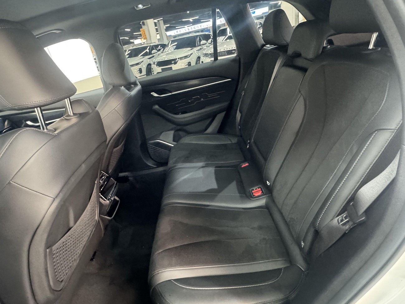 Geely Xingyue L 2024