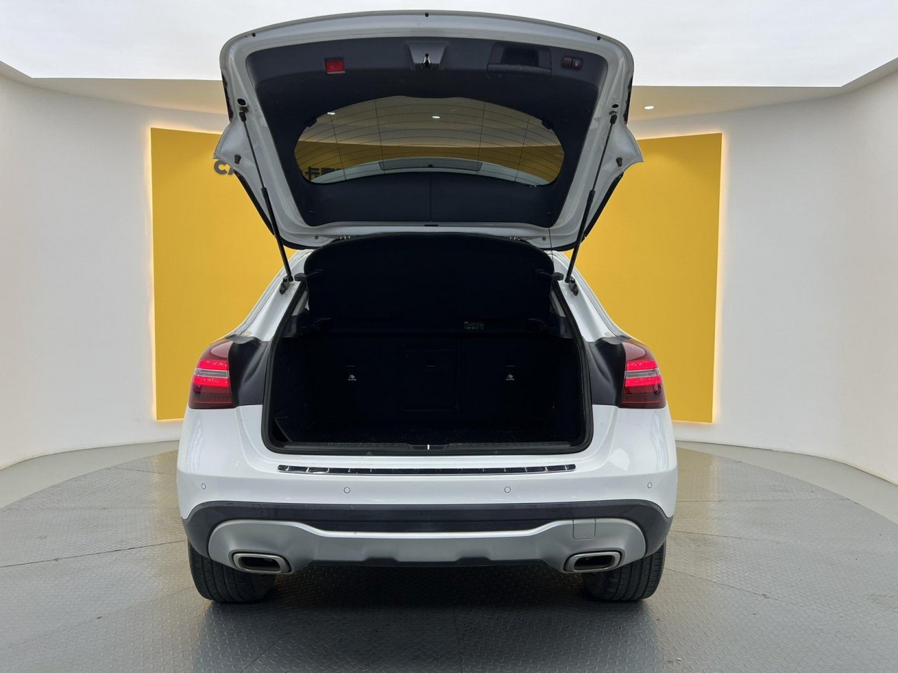 Mercedes-Benz GLA 200 2019