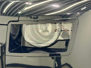 Land Rover Defender 2023