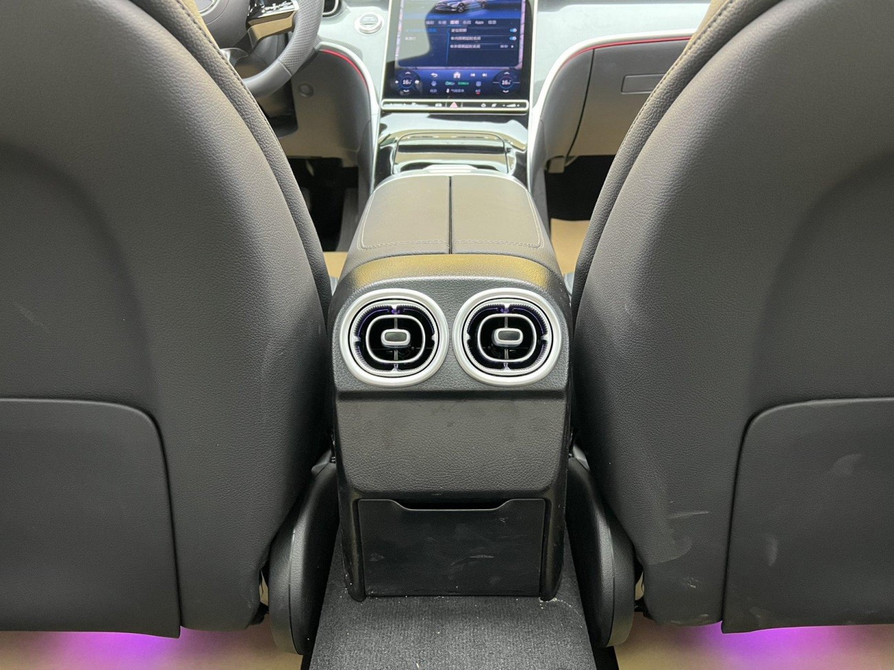 Mercedes-Benz C 260 L 2025