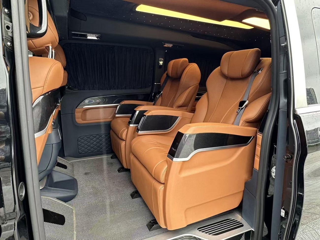 Mercedes-Benz V 2023