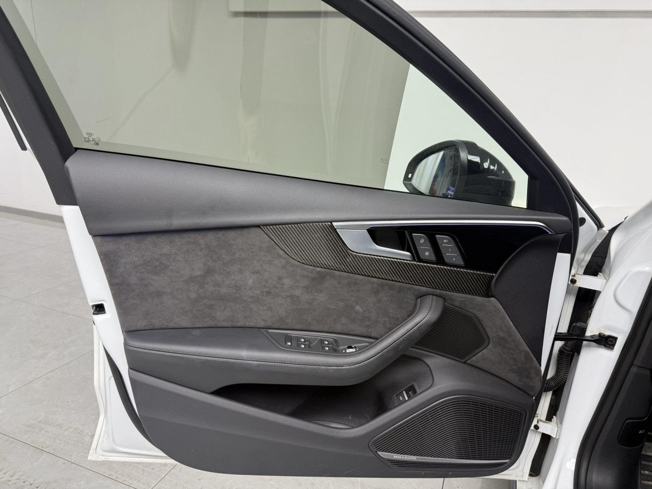 Audi A4L 45 TFSI 2023