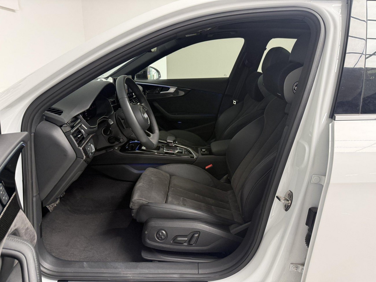 Audi A4L 45 TFSI 2023