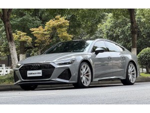 Audi RS7 2025