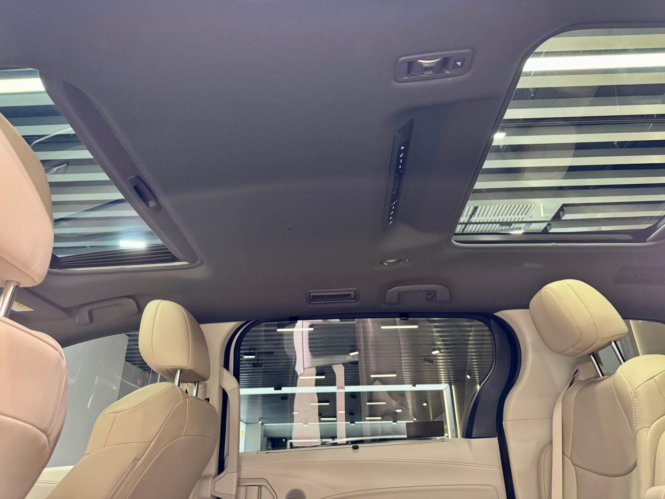 Toyota Granvia 2024