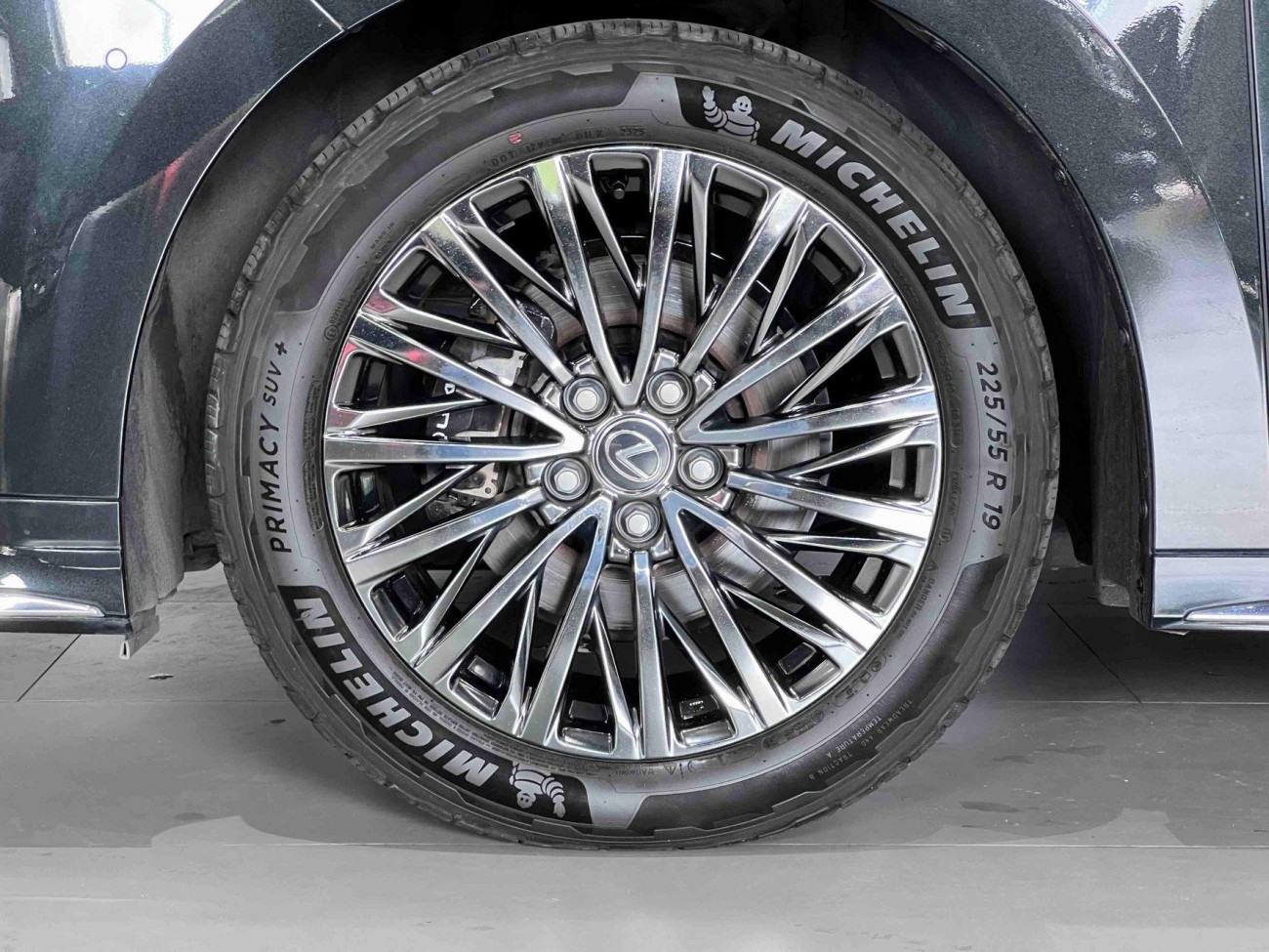 Lexus LM 350h 2024