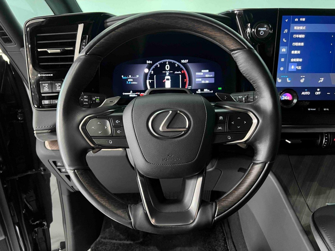 Lexus LM 350h 2024