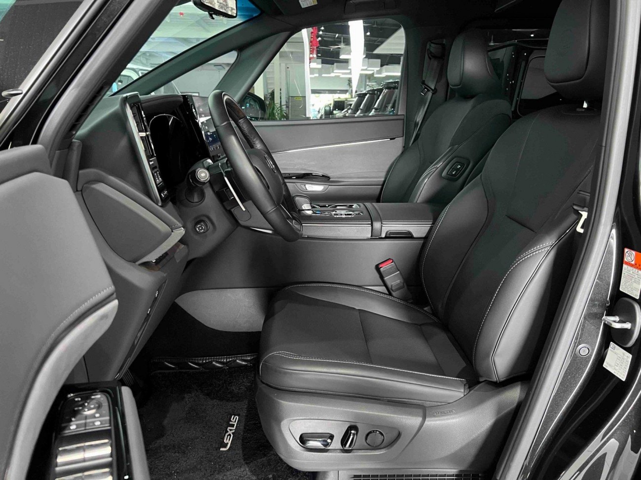 Lexus LM 350h 2024