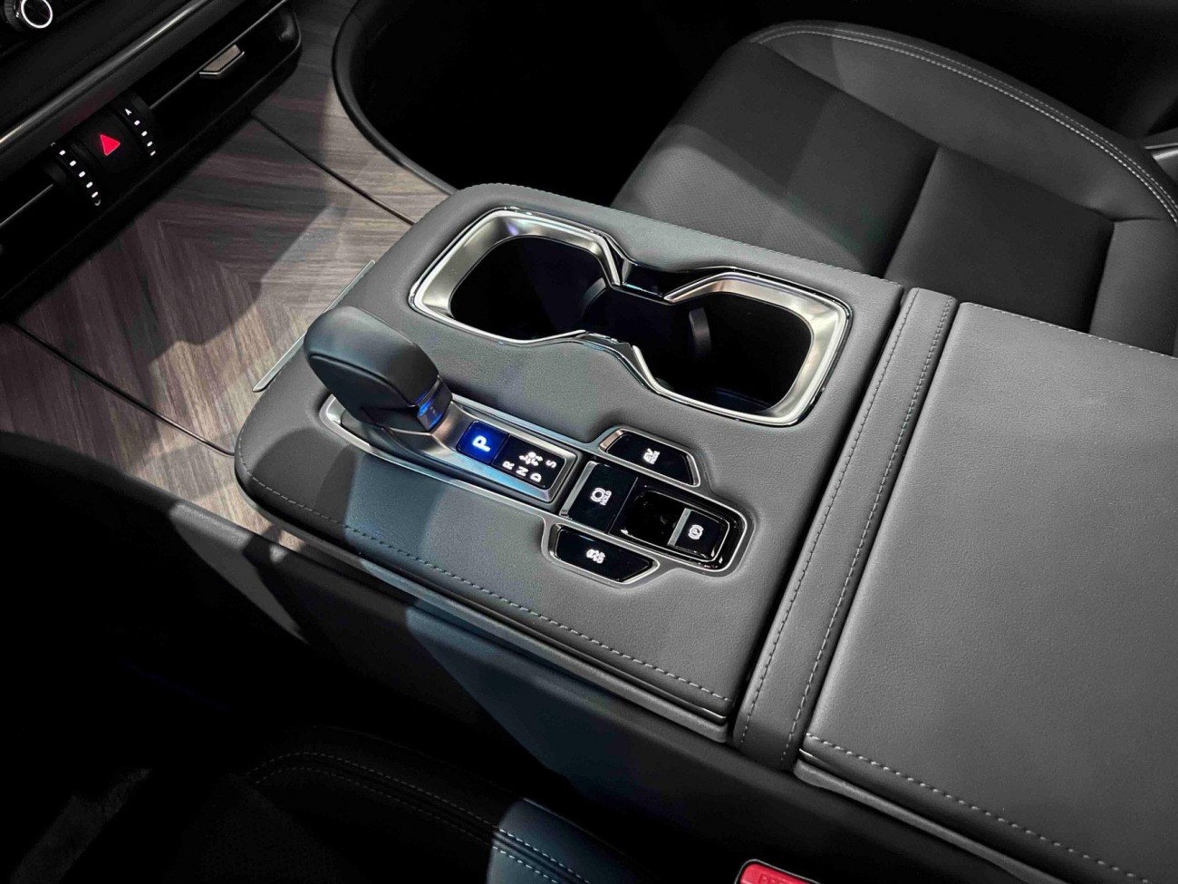 Lexus LM 350h 2024