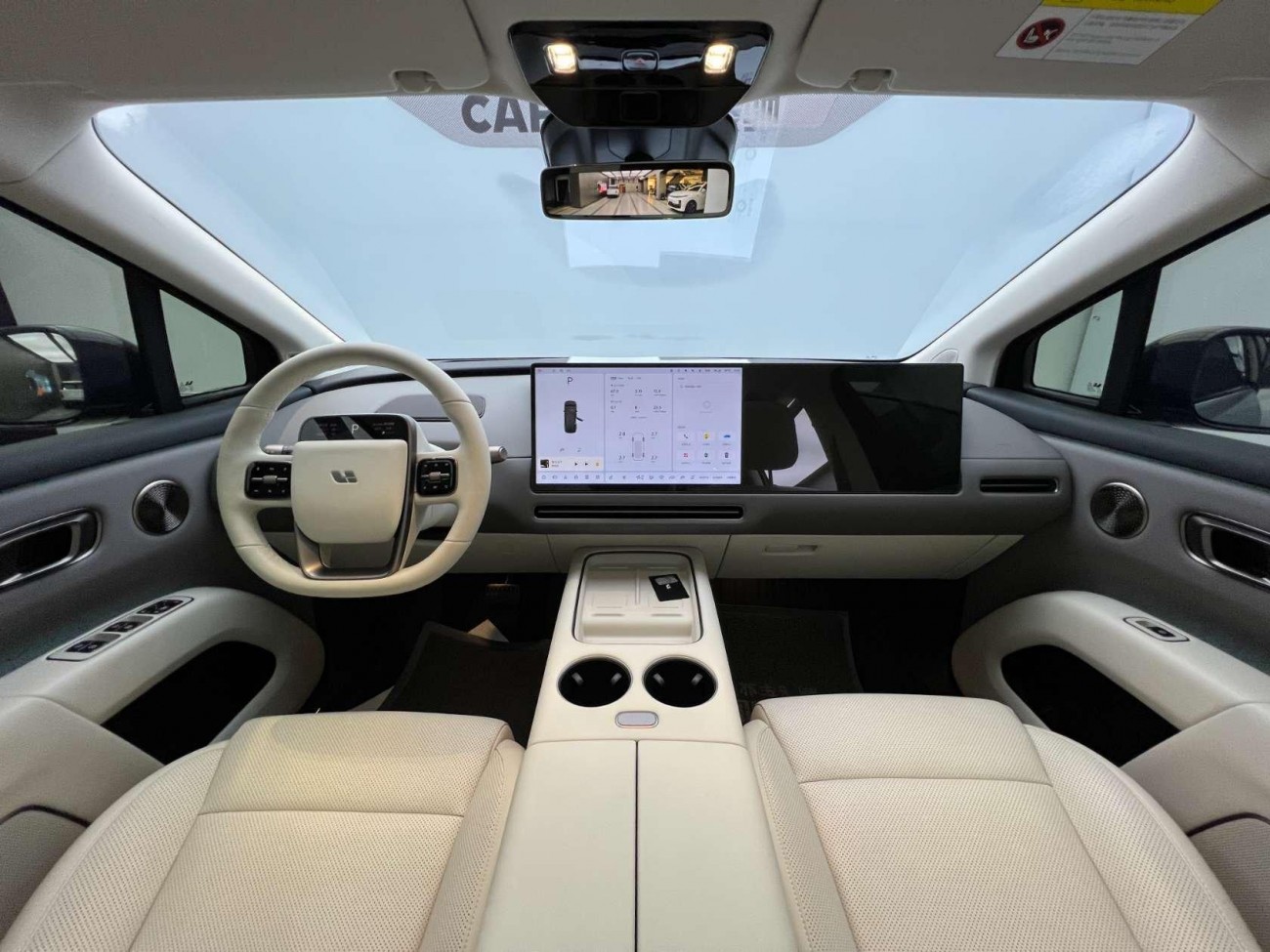 Li Auto i8 2025