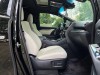 Lexus LM 300h 2022