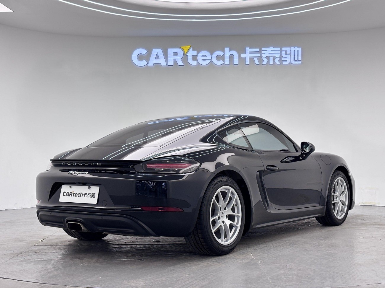 Porsche Cayman 2019