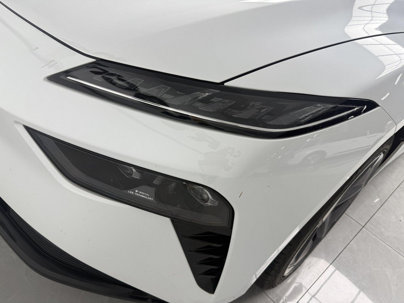 Dongfeng eπ007 2024