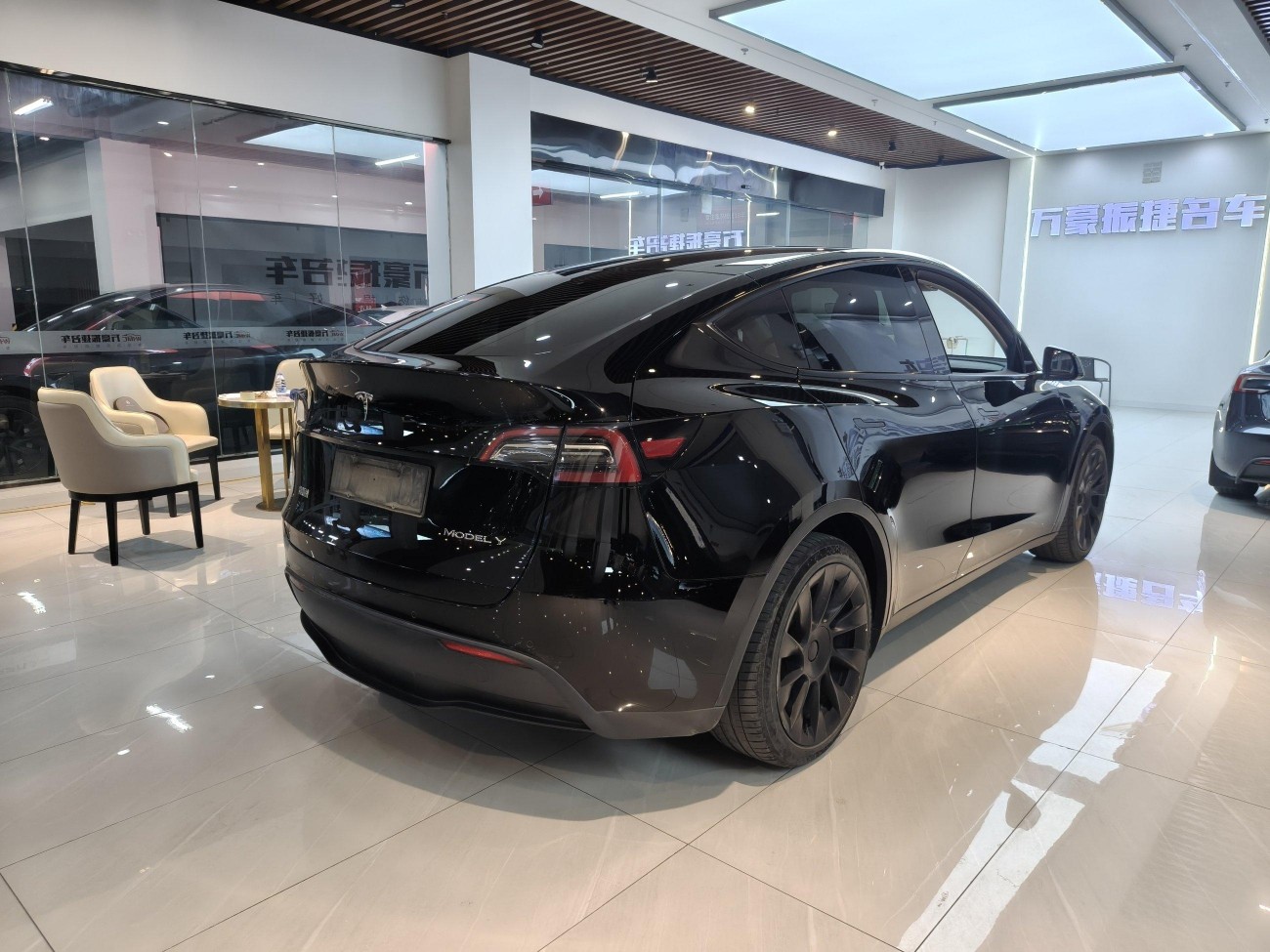 Tesla Model Y 2021