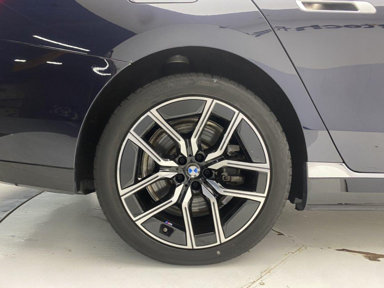 BMW i7 2025