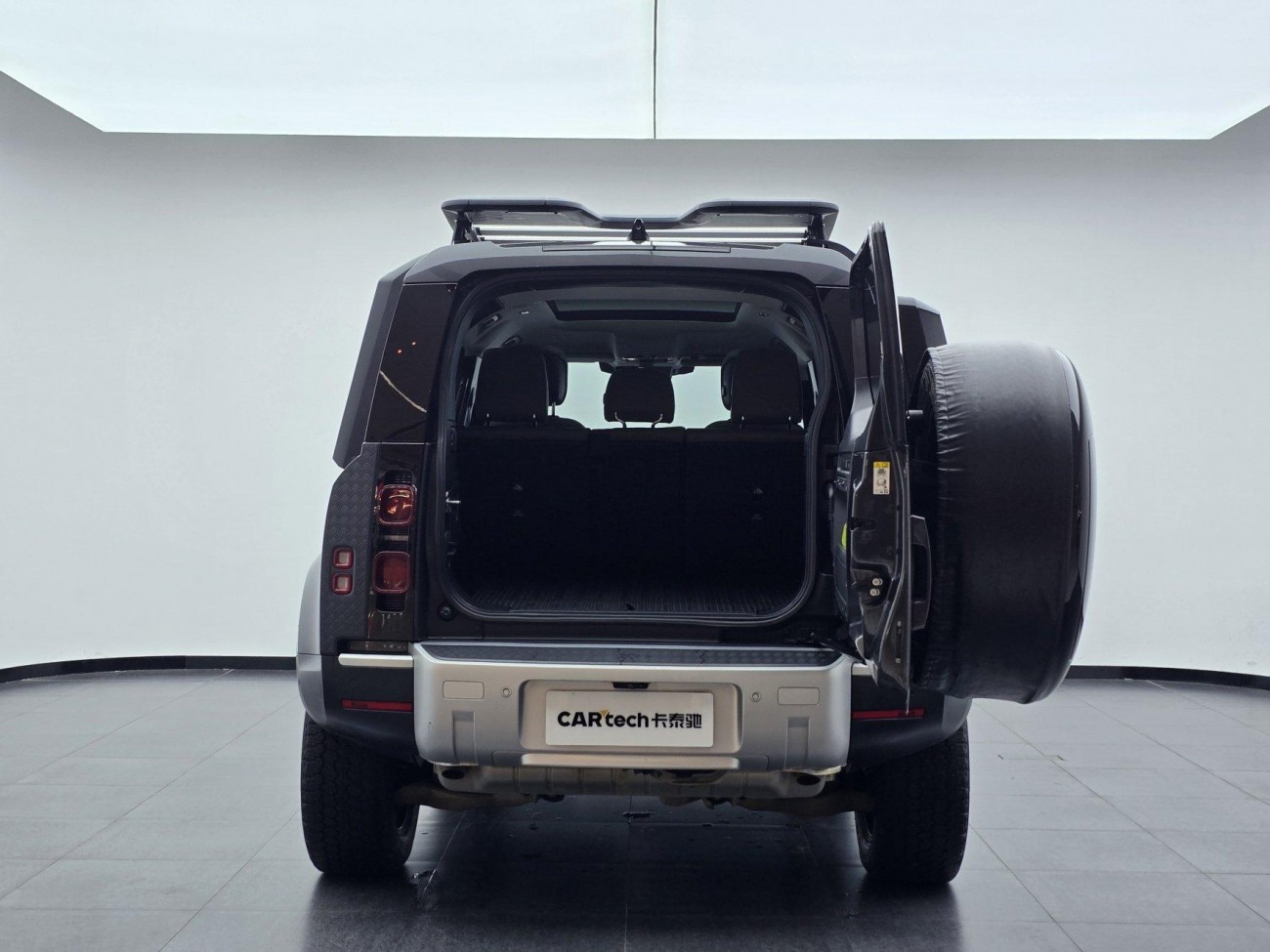 Land Rover Defender 2021