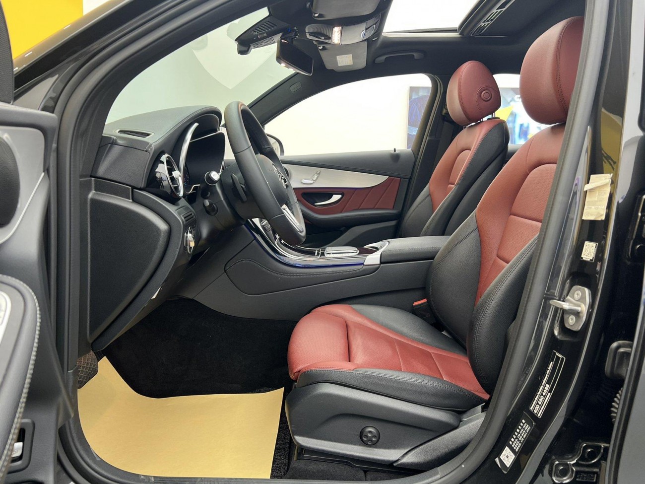 Mercedes-Benz GLC 260 4MATIC 2021