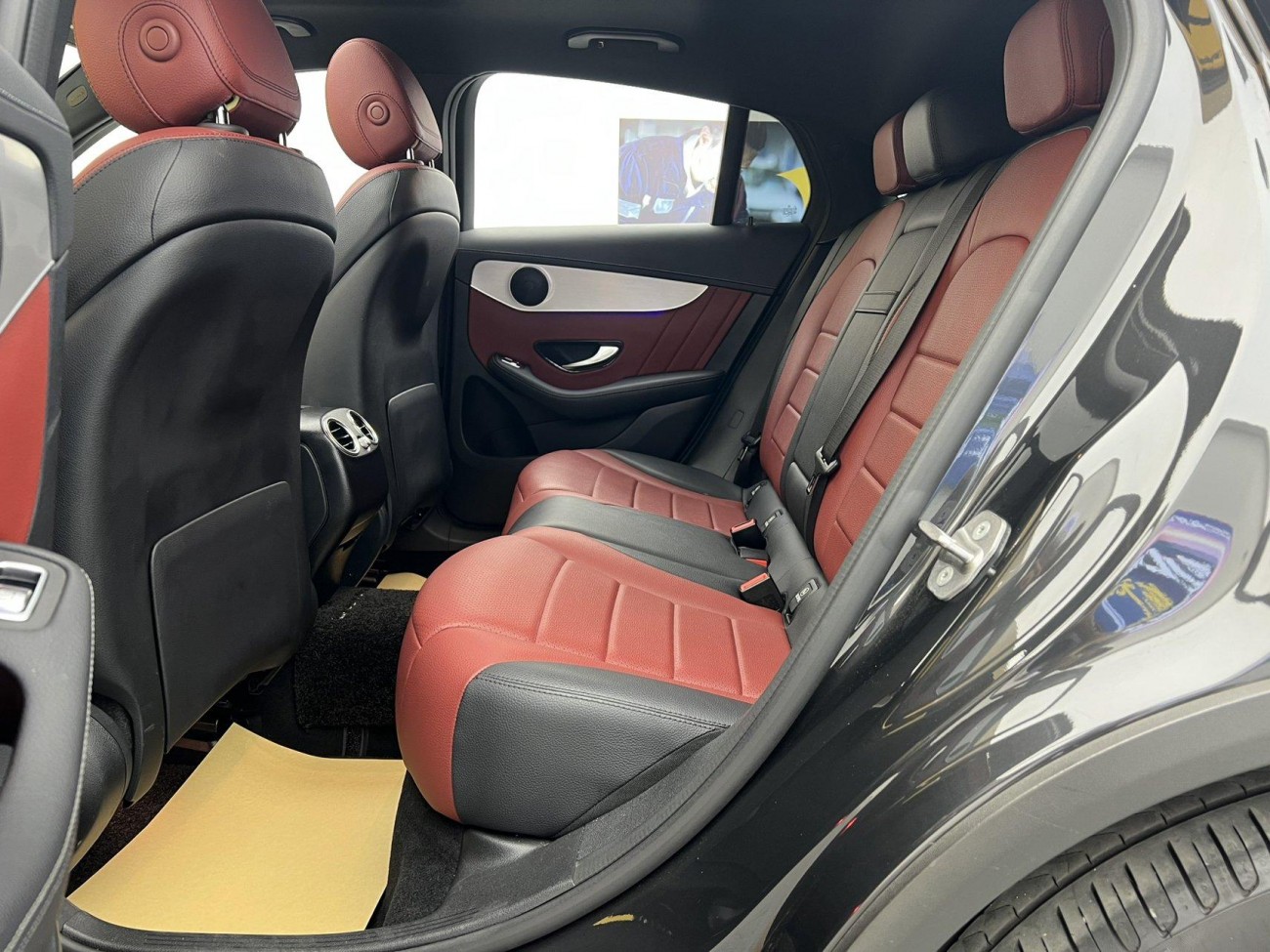 Mercedes-Benz GLC 260 4MATIC 2021