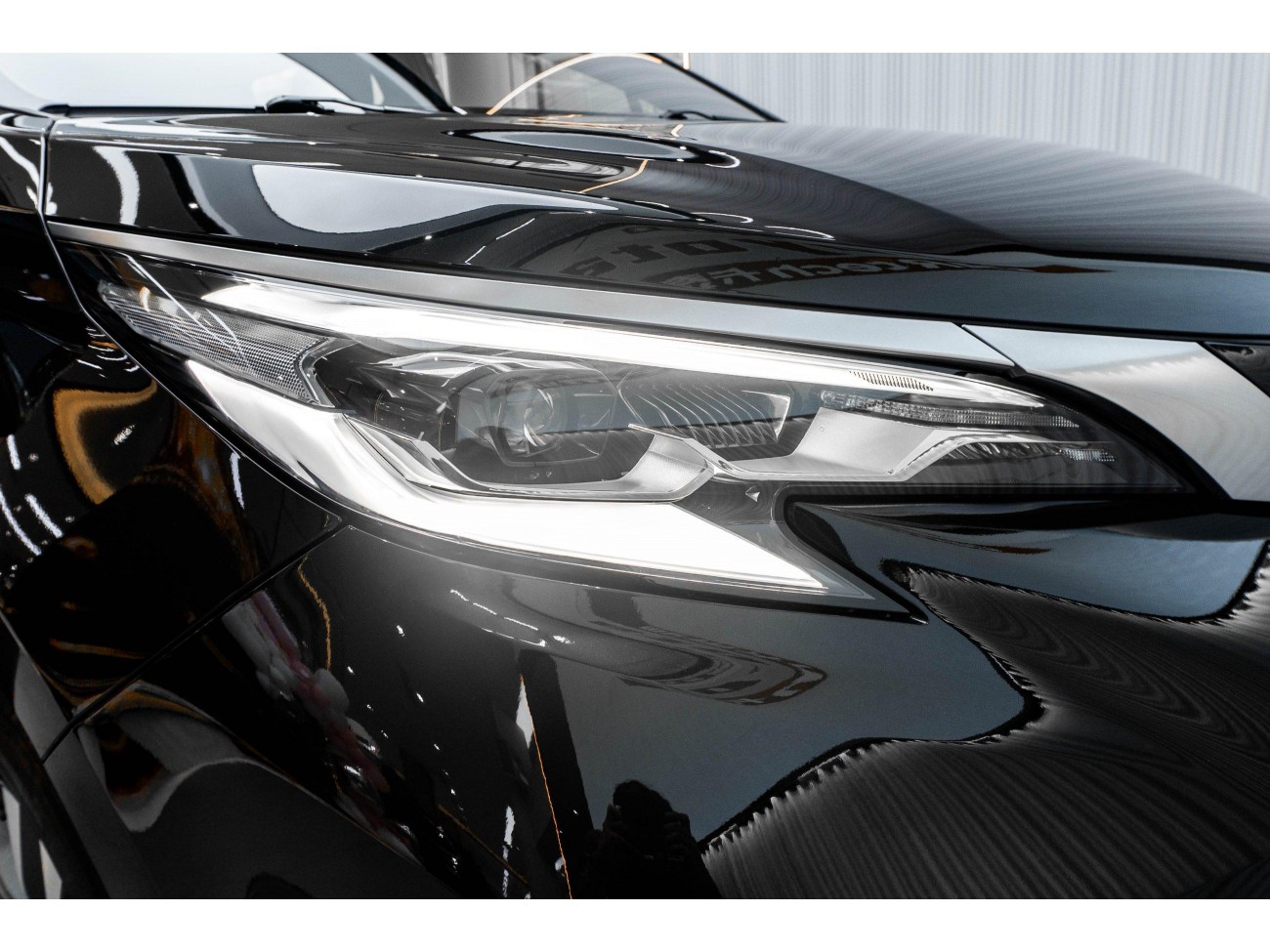Toyota Granvia 2024