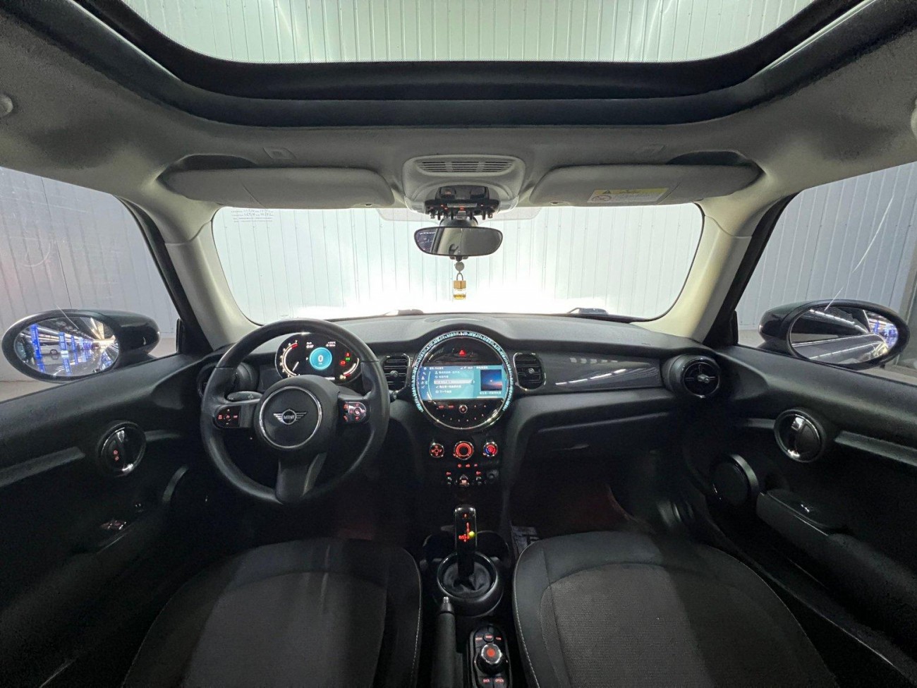 Mini ONE 2023