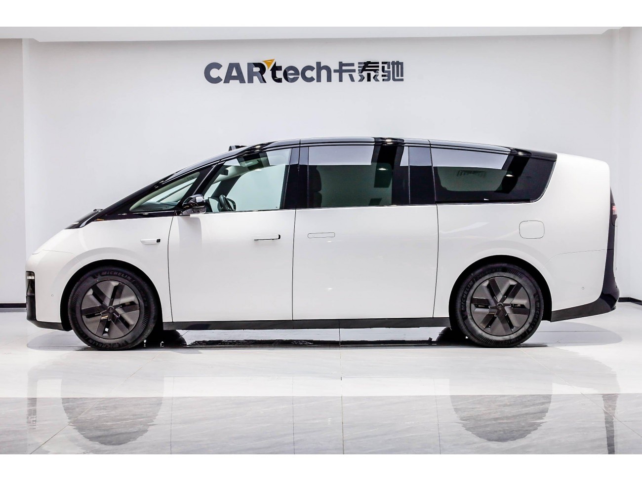 Li Auto MEGA 2024