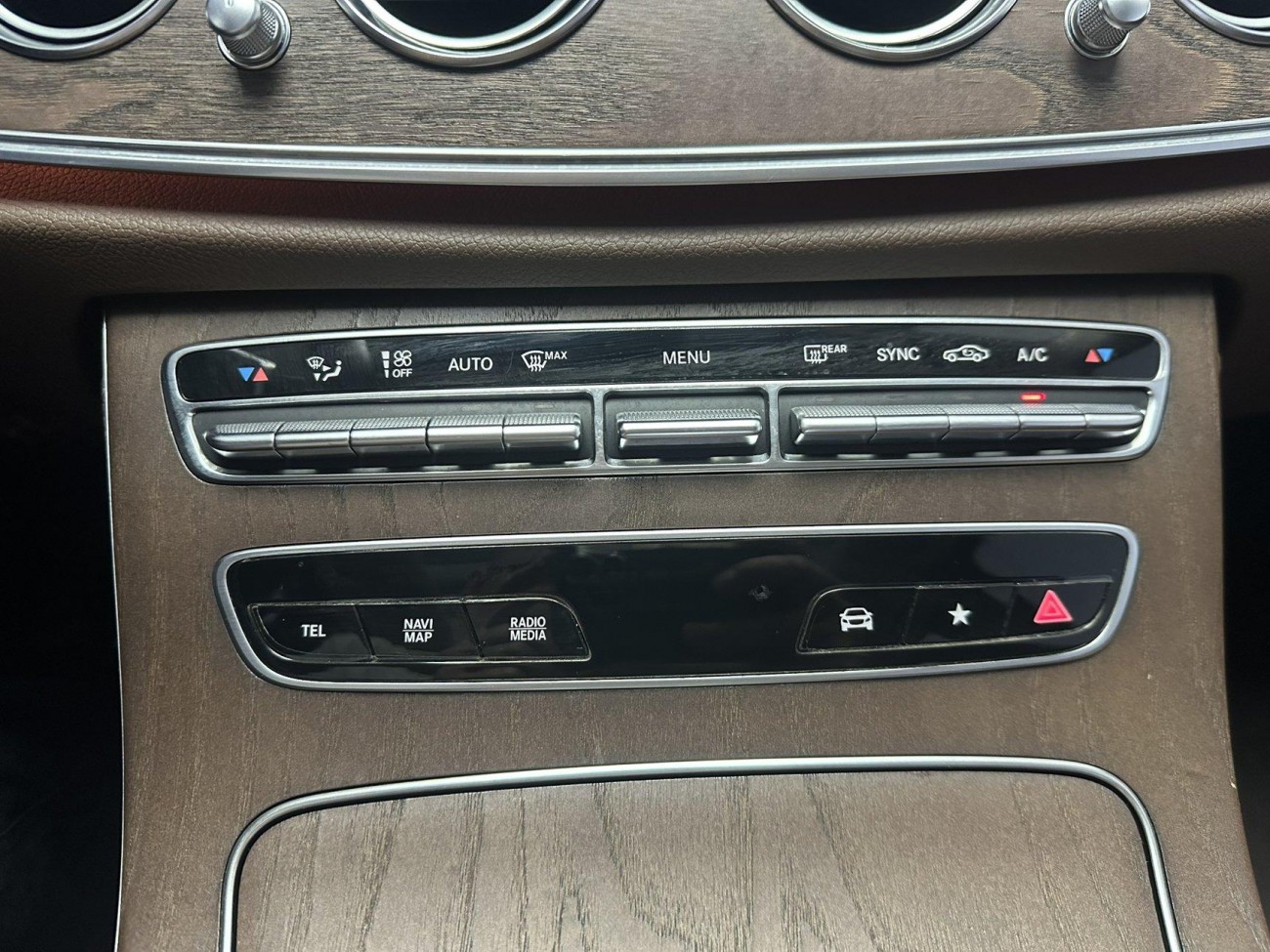 Mercedes-Benz E 260 L 2021