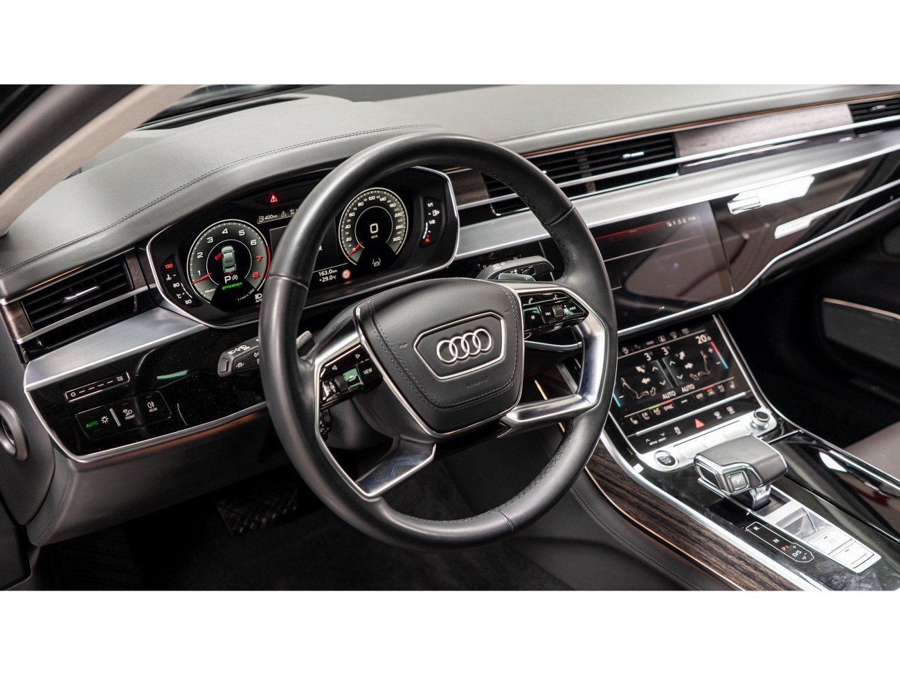 Audi A8L 55 TFSI 2022