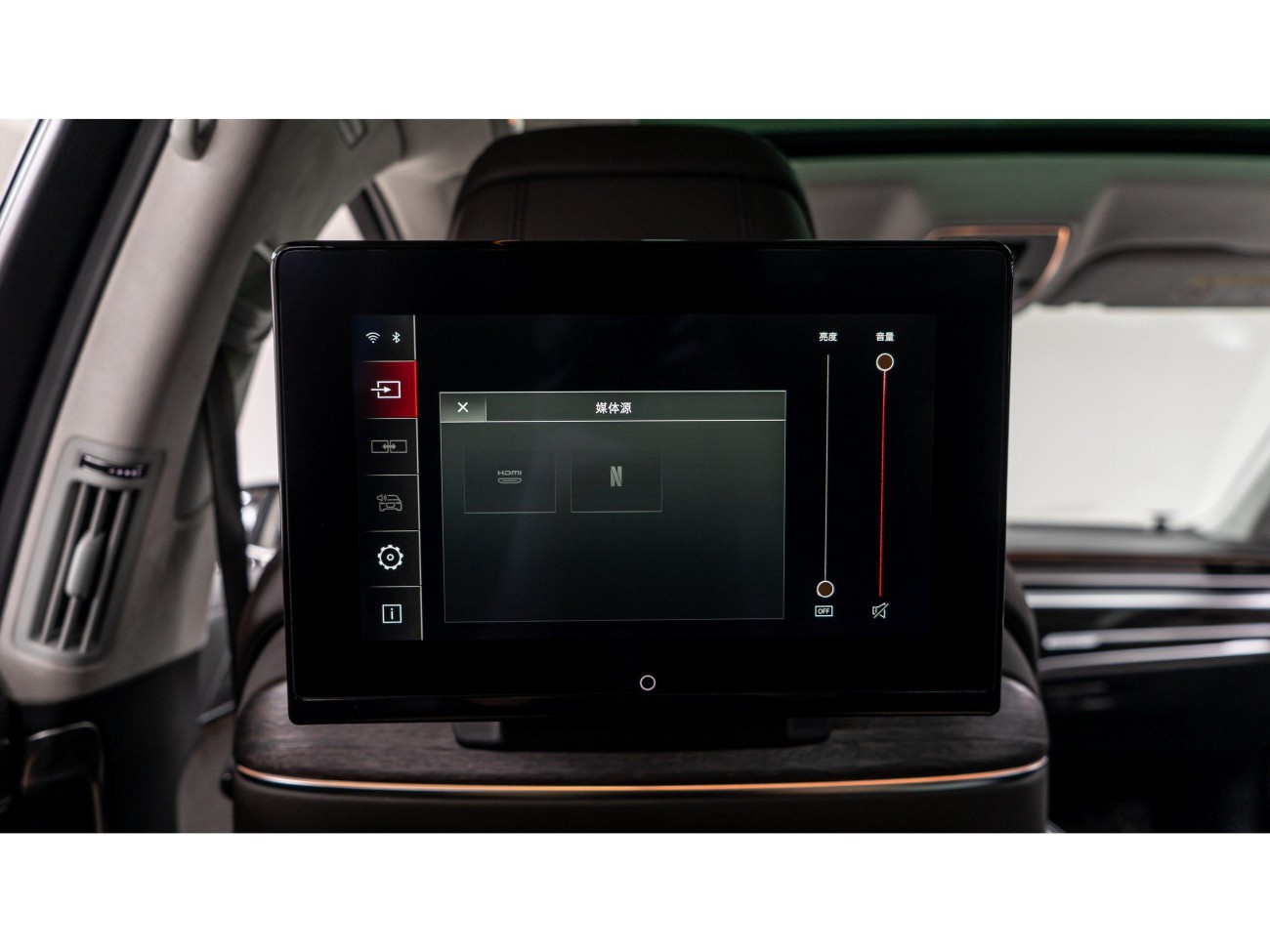 Audi A8L 55 TFSI 2022