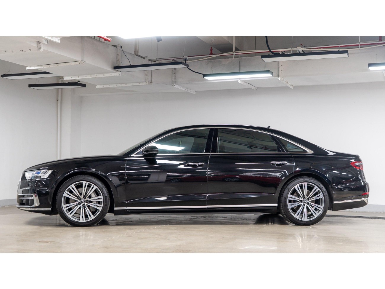 Audi A8L 55 TFSI 2022