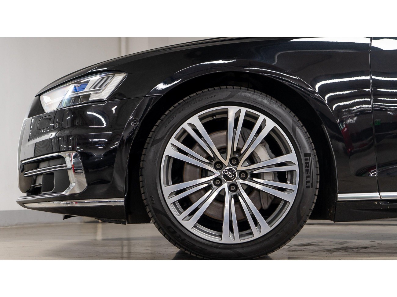Audi A8L 55 TFSI 2022