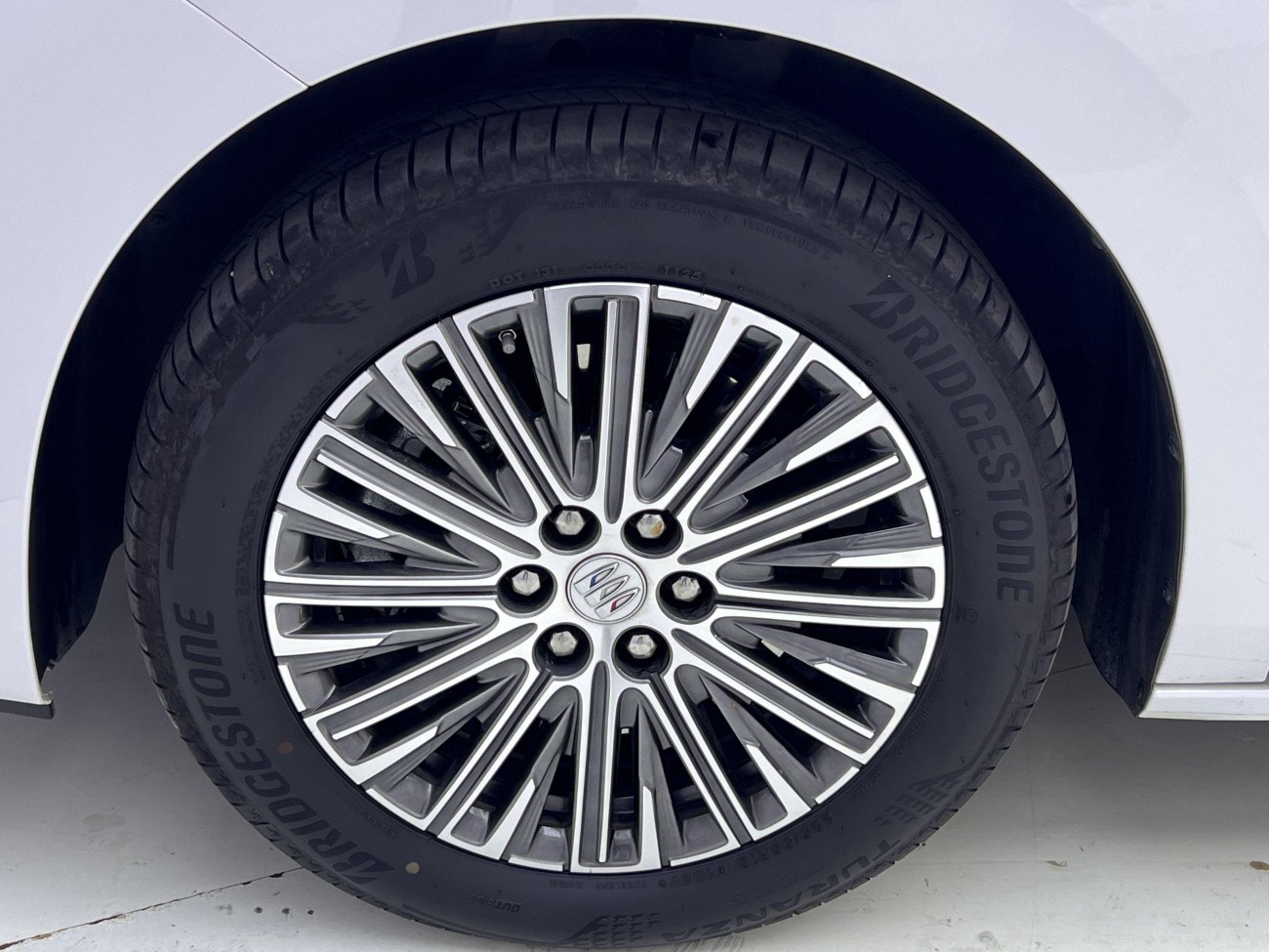 Buick GL8 2025