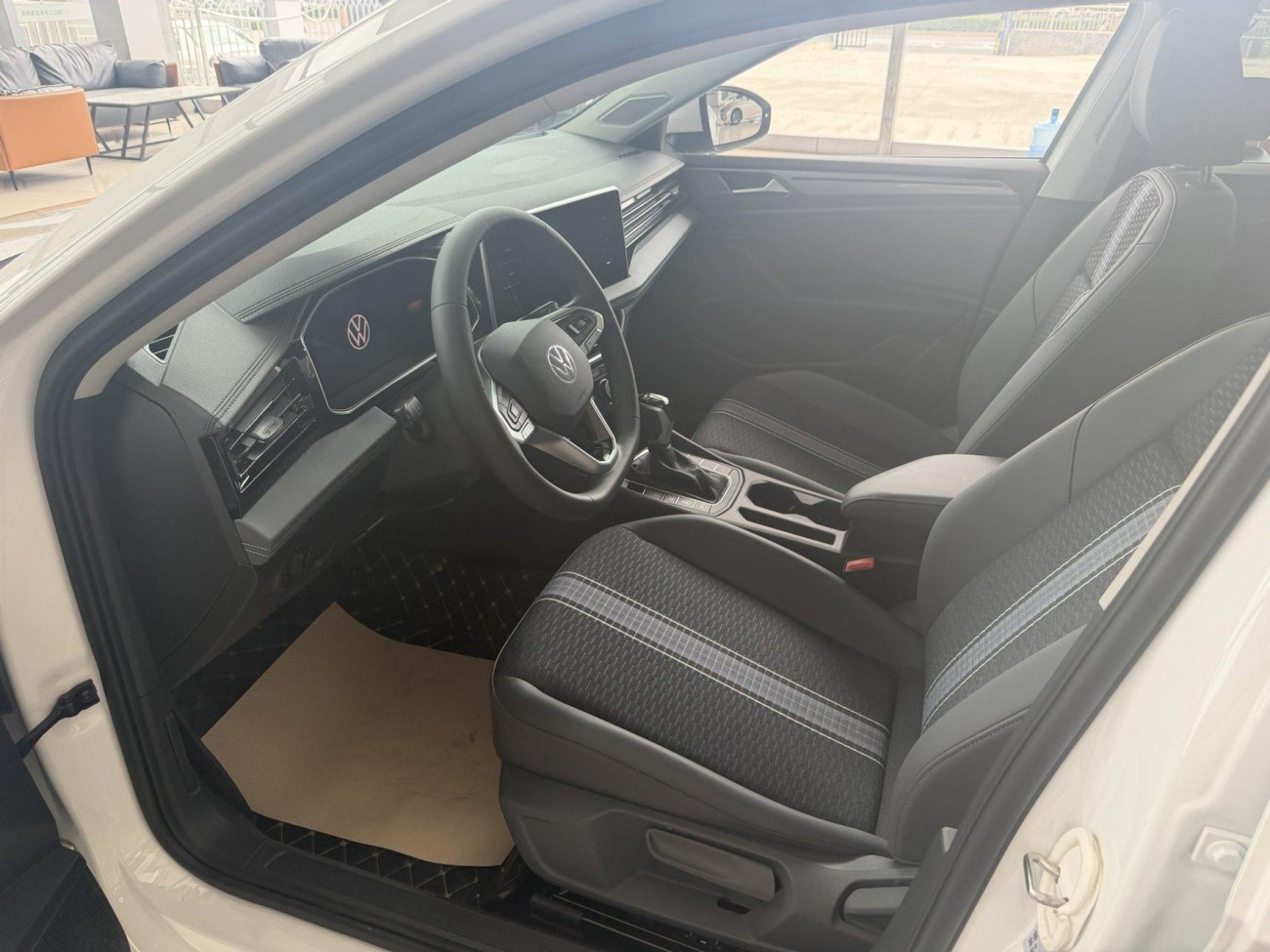 Volkswagen Sagitar 2025