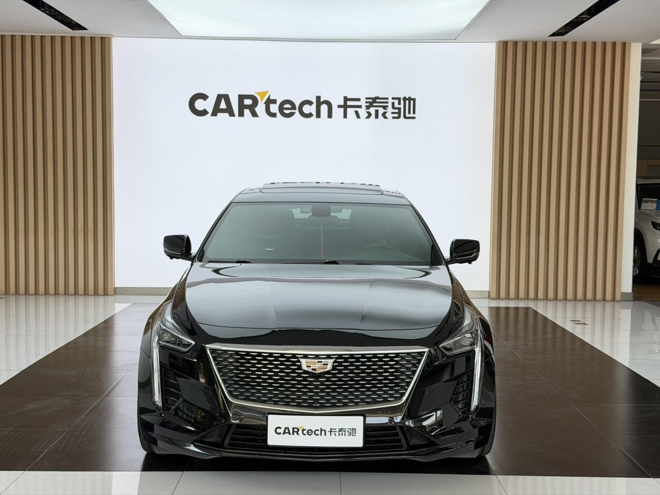 Cadillac CT6 2021
