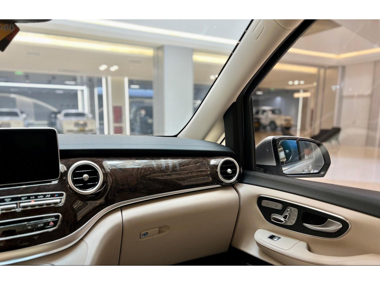 Mercedes-Benz V 2020