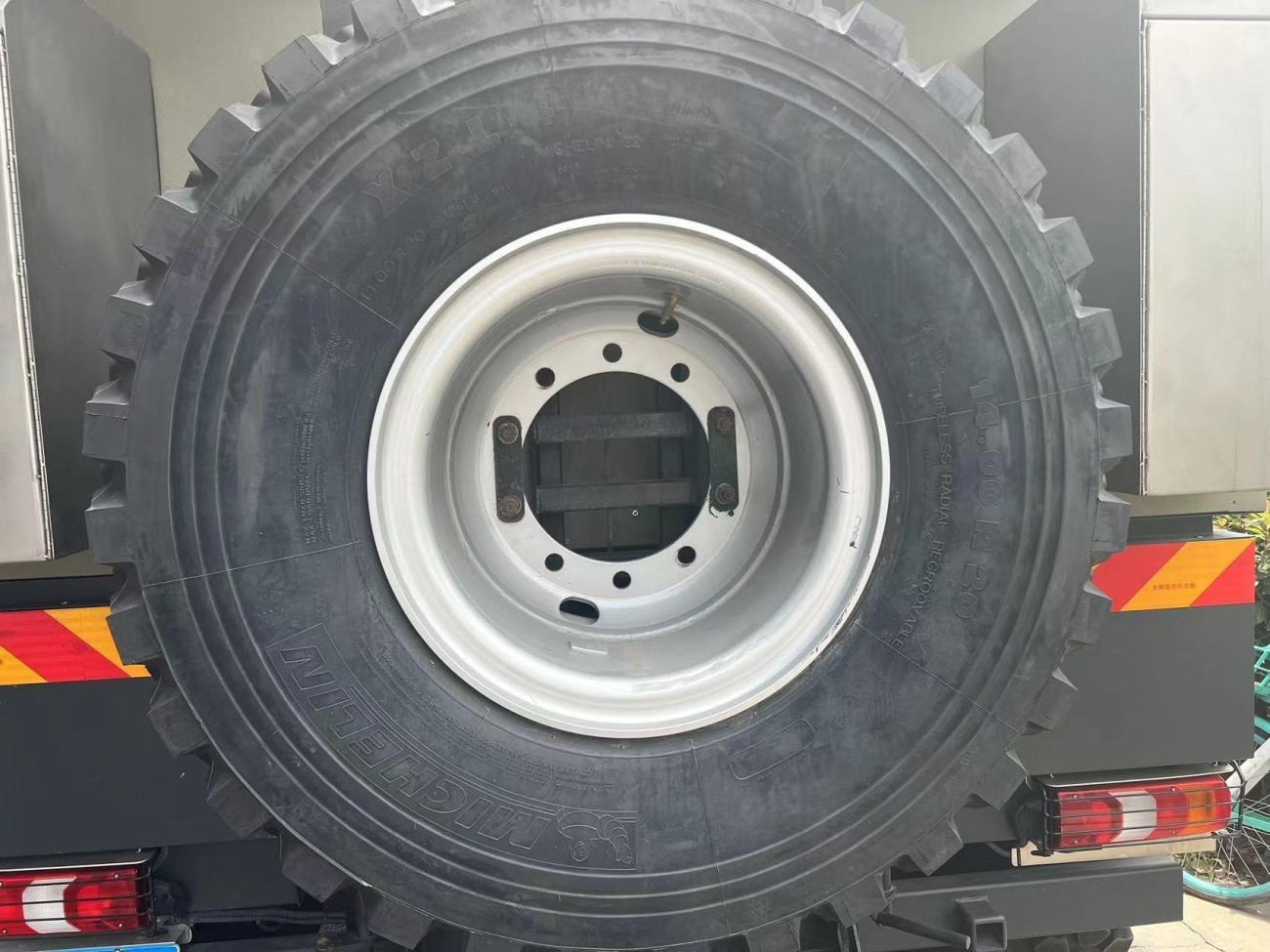 Mercedes-Benz Arocs 2024